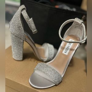 Brand new! Never worn